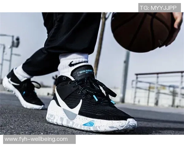 篮球装备选购指南：如何选择适合自己的高性能篮球鞋